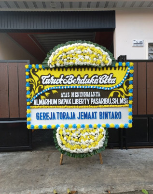 Papan Bunga Duka di Kristen