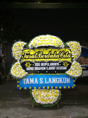 Papan Bunga Duka di Kristen